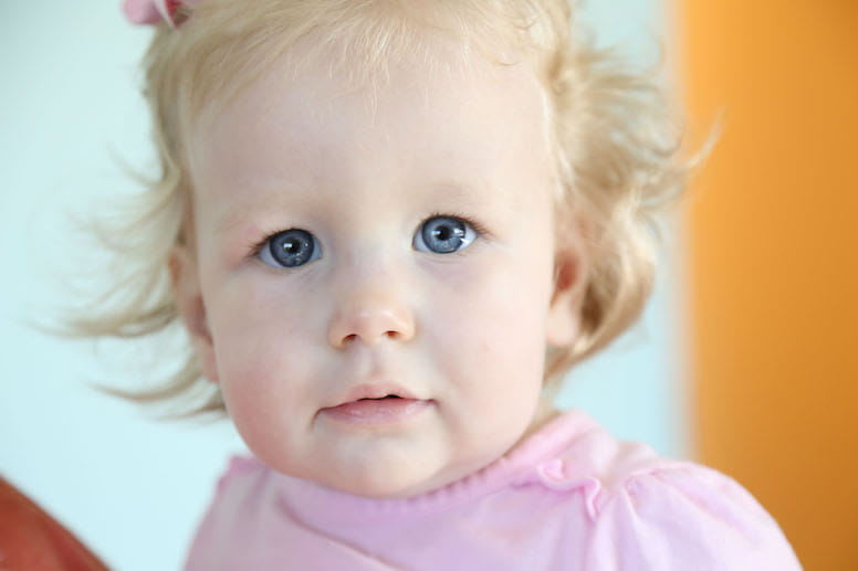 blue eyed baby